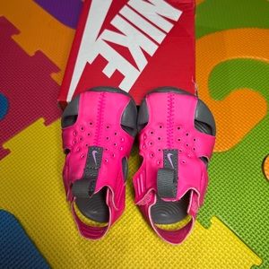 NIKE Sunray Protect 2 Size 3c